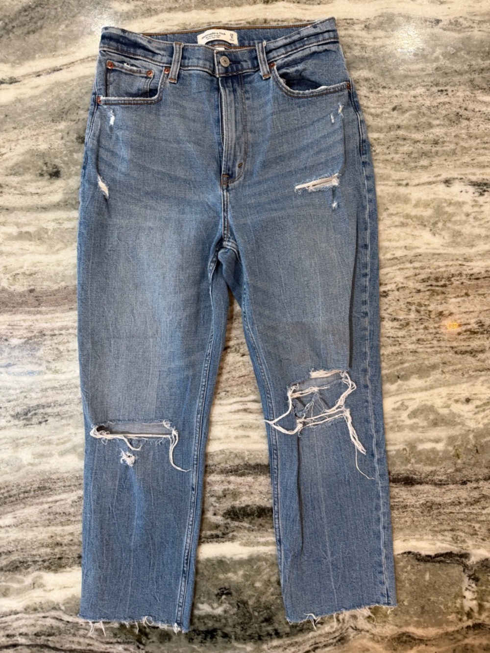 Abercrombie & Fitch Light The Ankle Straight Ultra High-Rise Curve Love Jeans